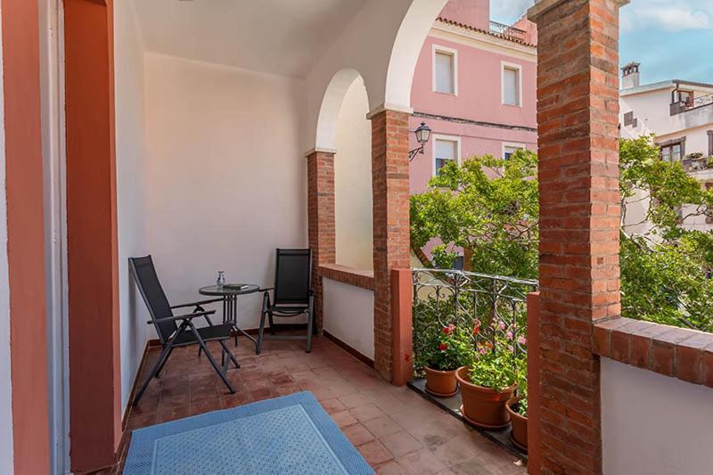 Borgo Prima Luce Hotel Cuglieri Ngoại thất bức ảnh